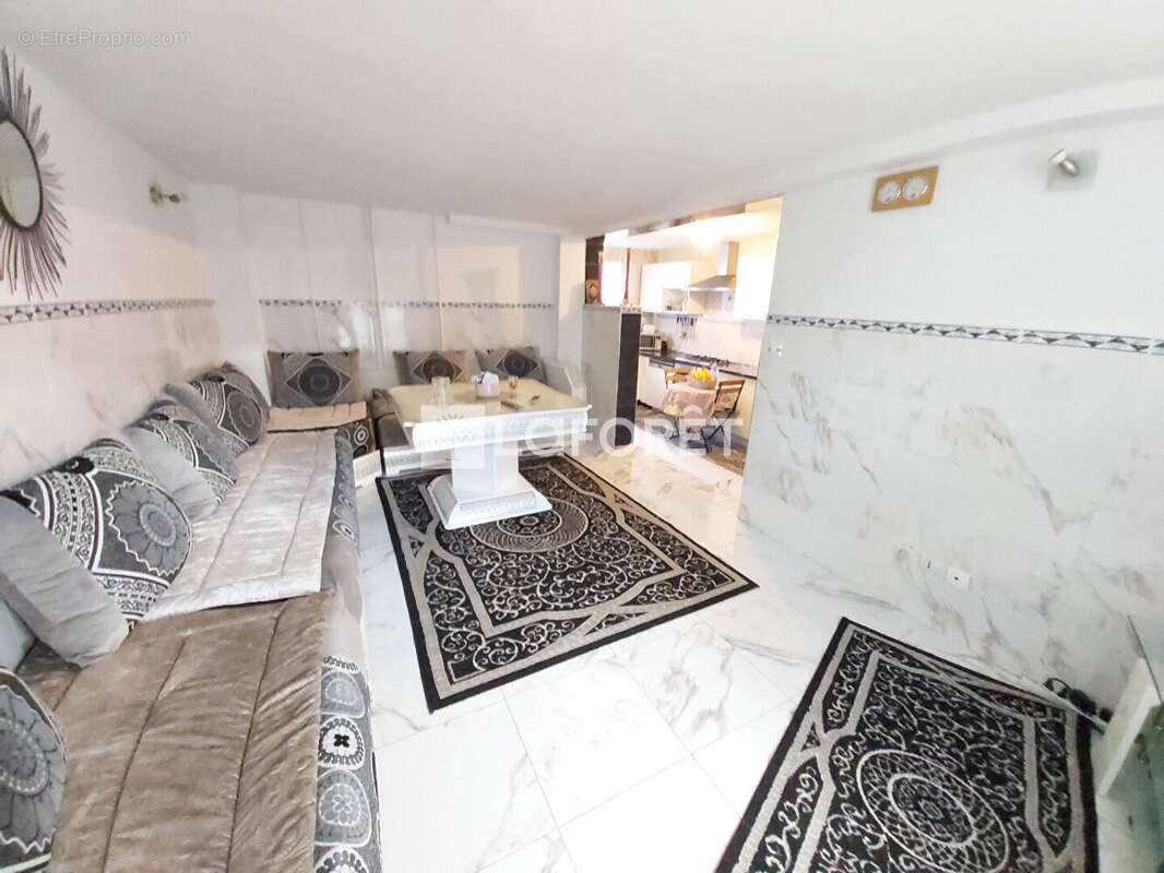 Maison à VILLEMOMBLE