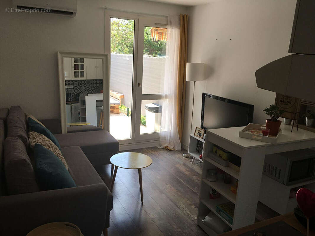 Appartement à SIX-FOURS-LES-PLAGES