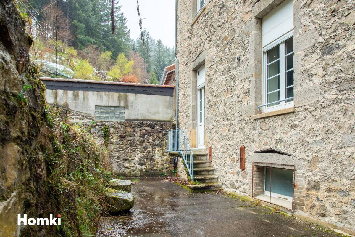 Appartement à LA SEAUVE-SUR-SEMENE