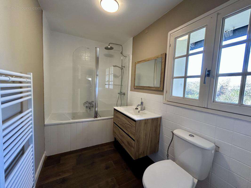 Maison à MAIRE-LEVESCAULT