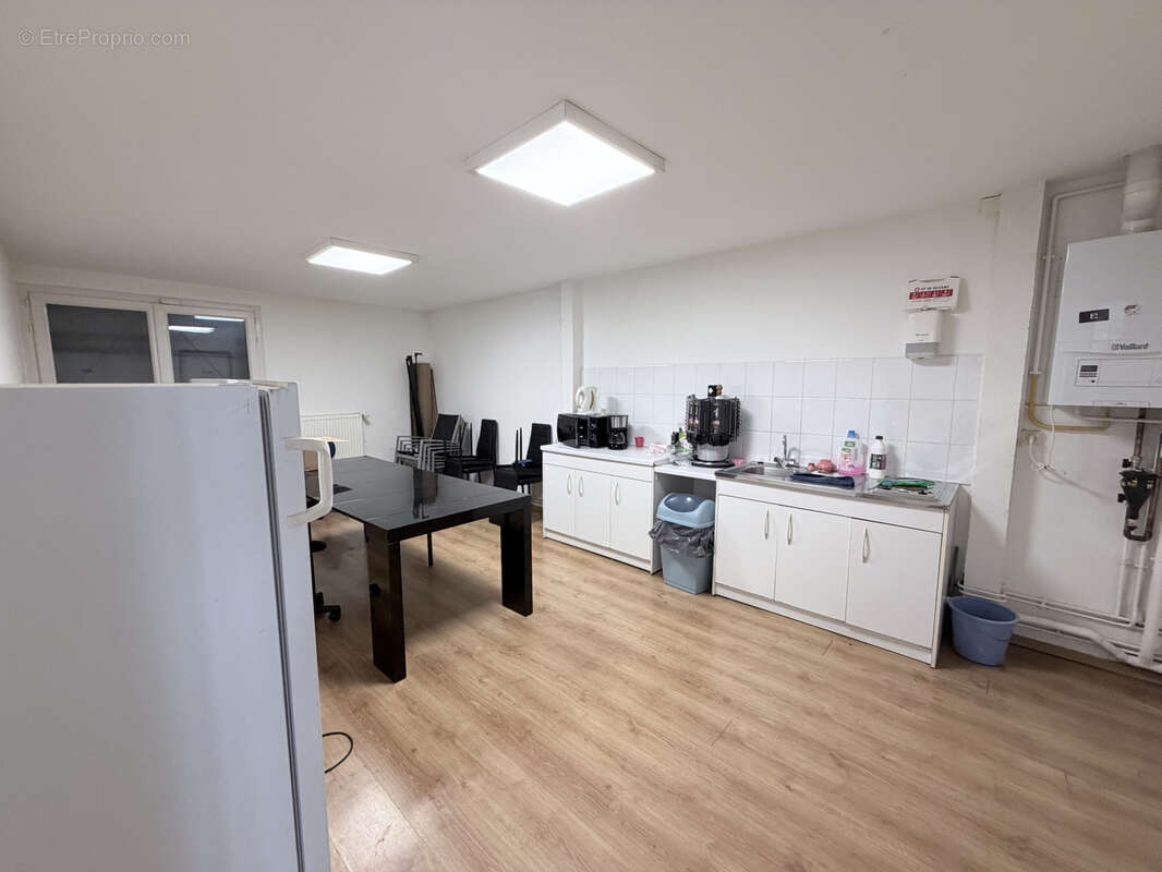 Commerce à EPPEVILLE