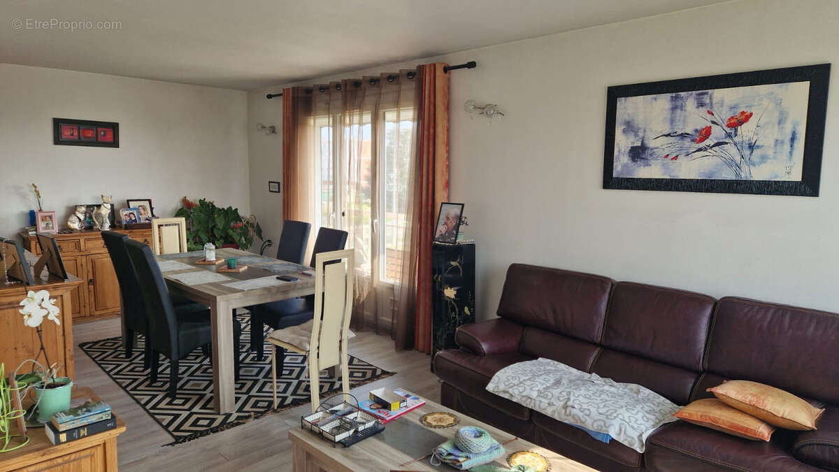 Appartement à MIGENNES