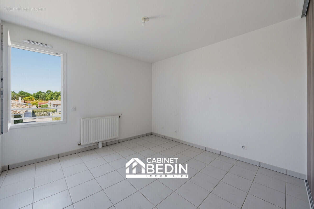 Appartement 67 m² à Ares  - photo 6