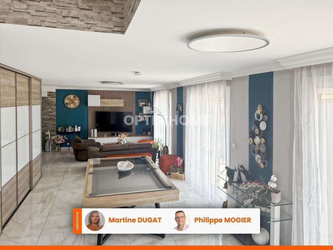 MAGNET (03) – Maison familiale de 185,65 m² habitables – Entièrement rénovée – 4 chambres – 2 grands garages - photo 21