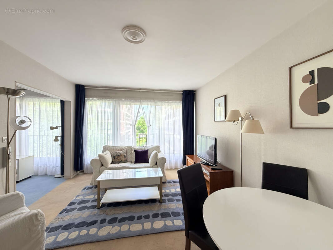 Appartement à EPINAY-SOUS-SENART