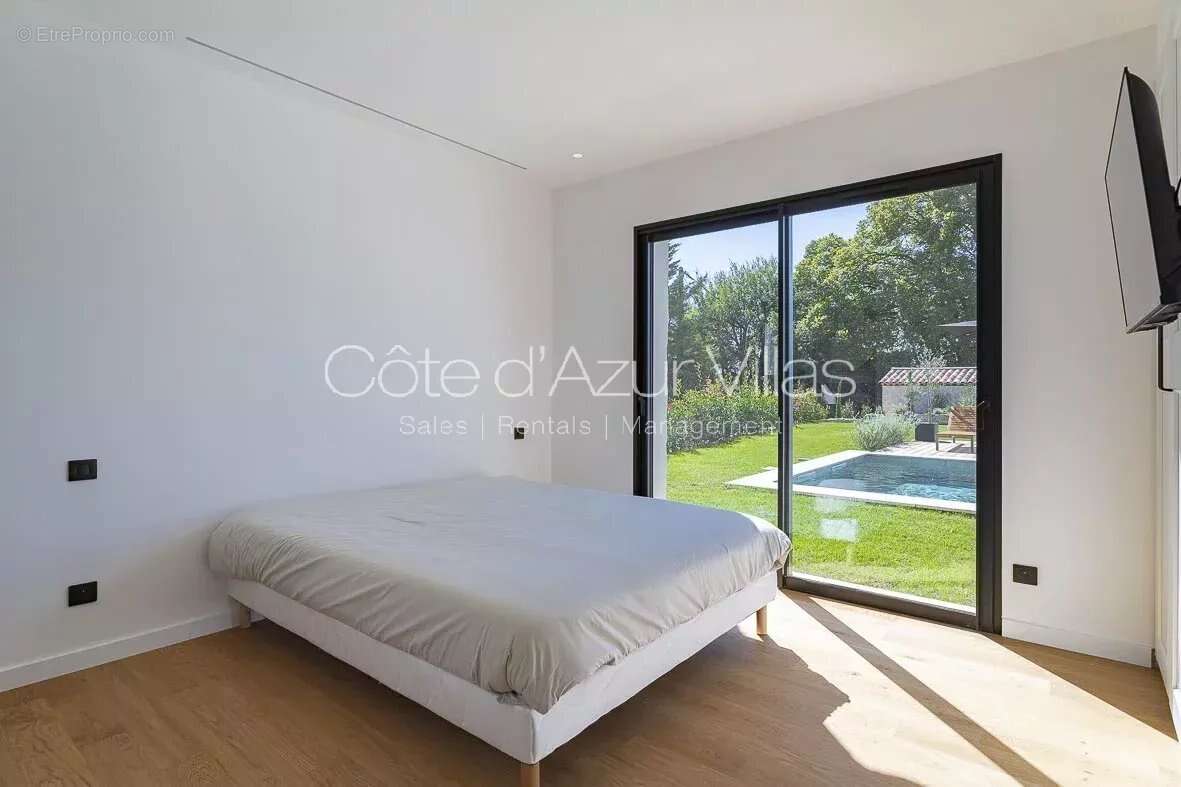 Maison à TOURRETTES-SUR-LOUP