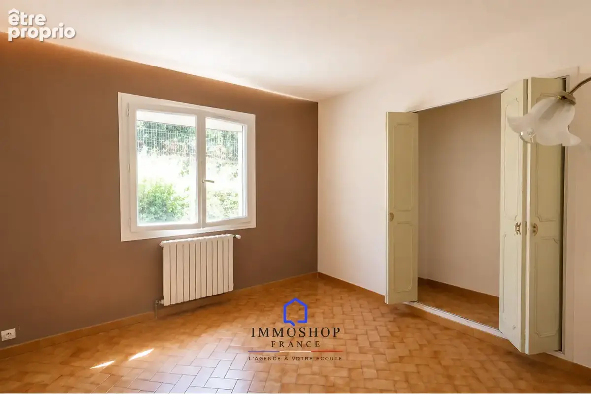 Maison 220m2 sur 1650m2 de terrain - Marseille Vallon des Tuves - photo 7