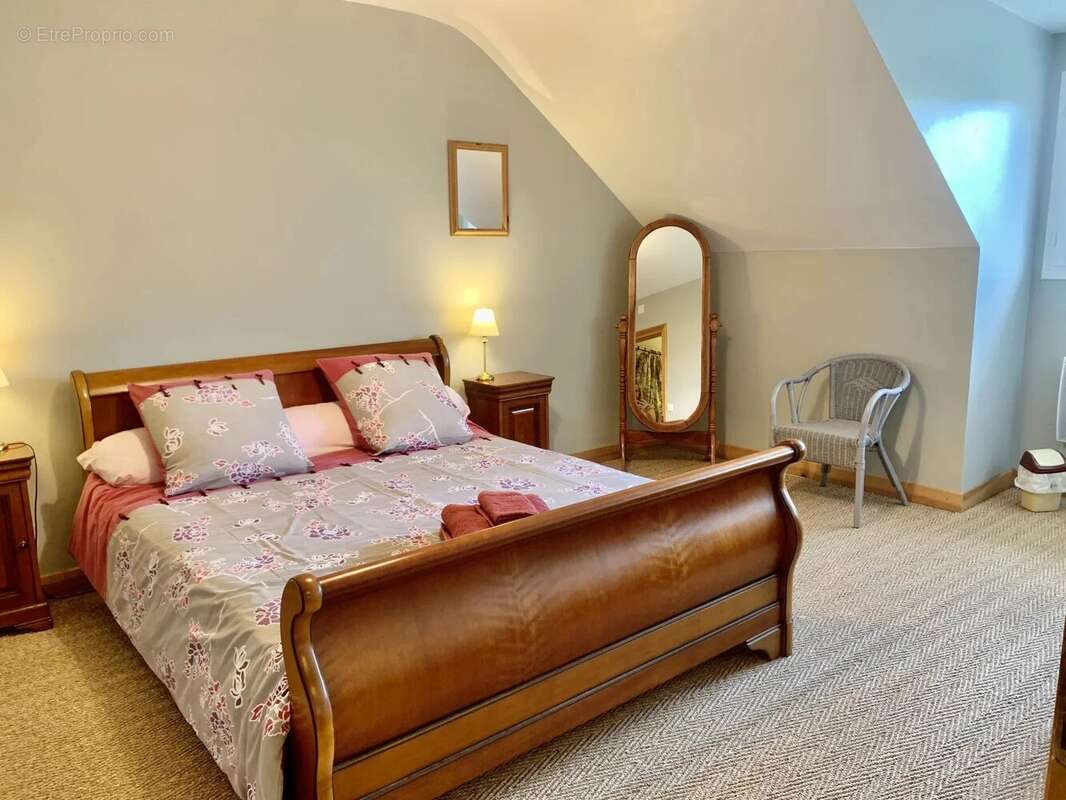 Maison à SAINT-YRIEIX-LES-BOIS