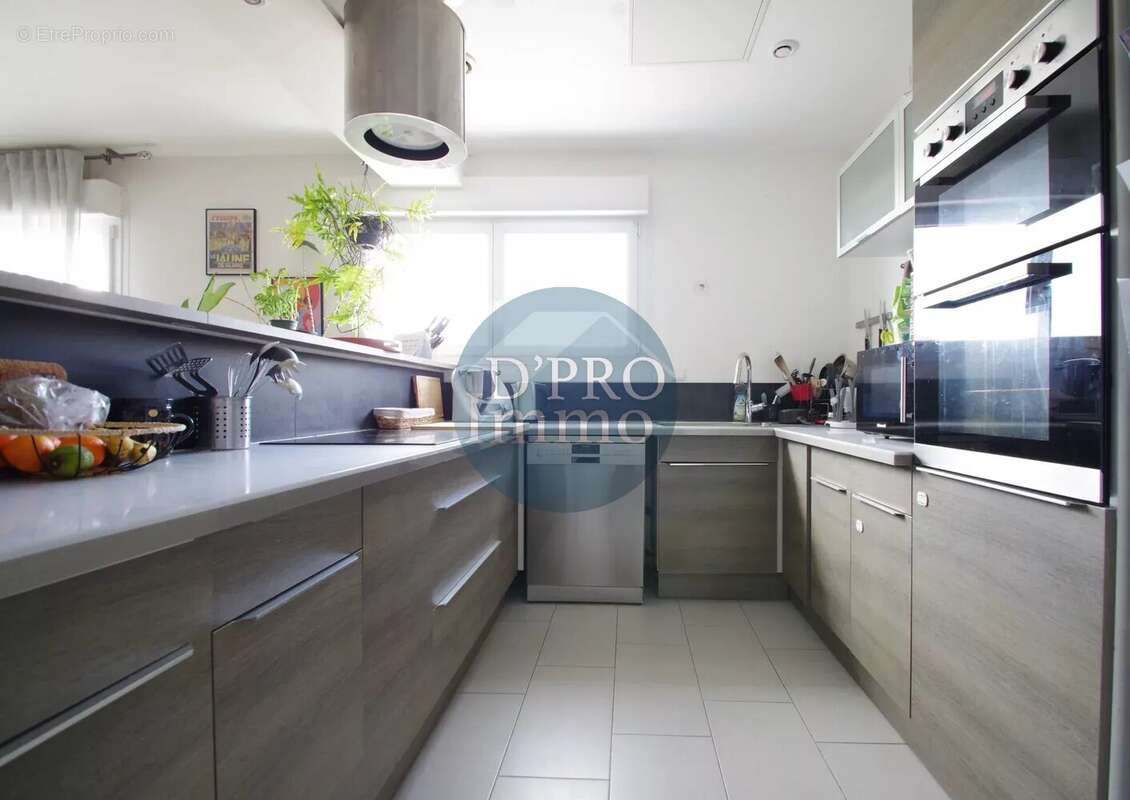 Appartement à SAINT-SEBASTIEN-SUR-LOIRE