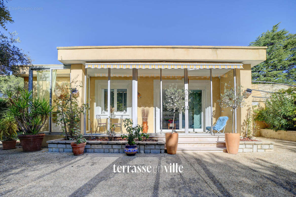 Maison à CARNOUX-EN-PROVENCE