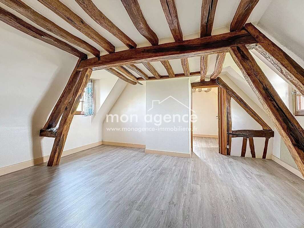 Maison à SAINT-AUBIN-CELLOVILLE