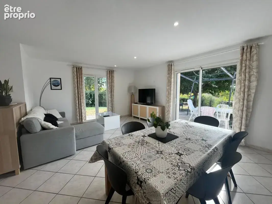 Maison plain pied - 100 m² - 4 chambres - 1382 m² terrain - photo 4