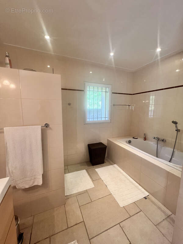 Maison à DRAGUIGNAN