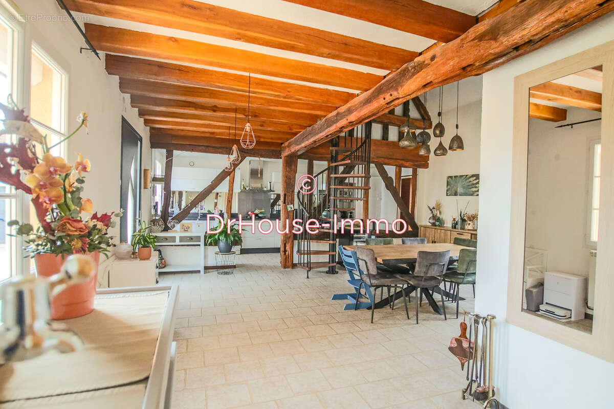 Maison à COURVILLE-SUR-EURE