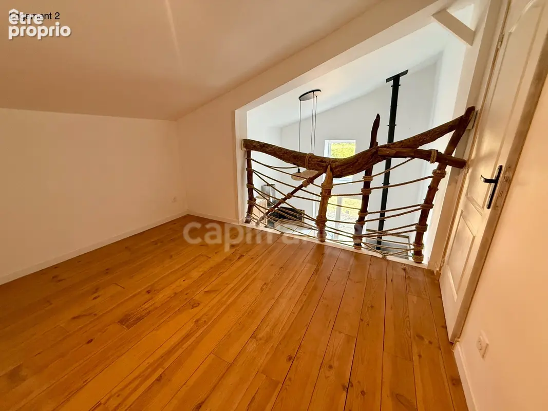 Maison avec deux logements indépendants : une opportunité rare pour habiter, investir ou réunir plusieurs générations - photo 14