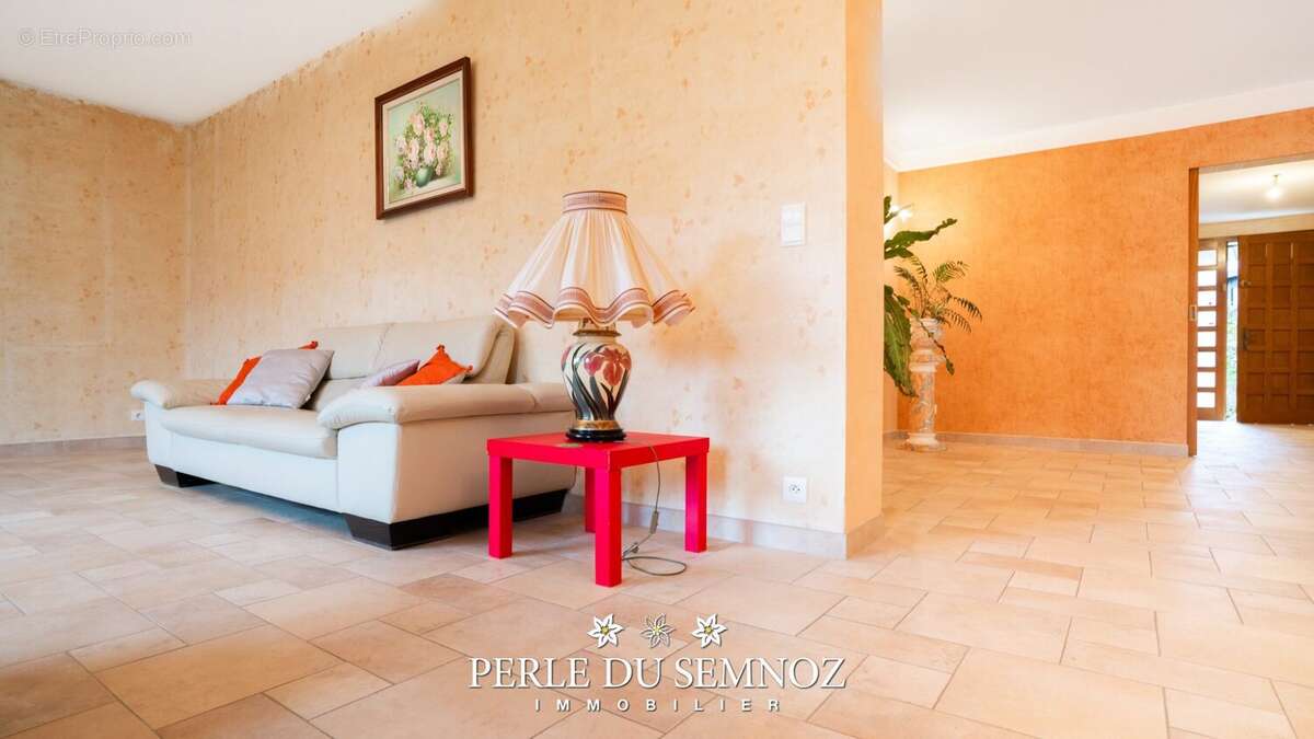 Maison à QUINTAL