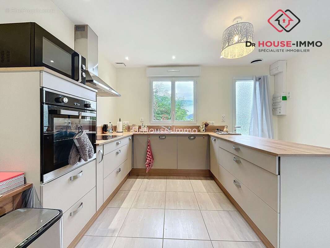 Maison à GRUN-BORDAS