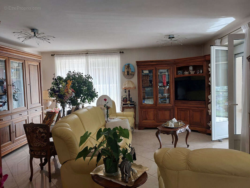 Maison à VILLEFRANCHE-DE-ROUERGUE