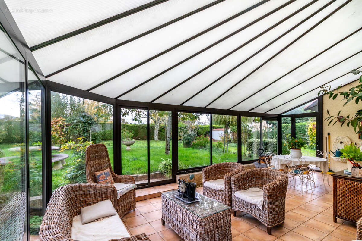 Maison à LA CHAPELLE-DES-POTS