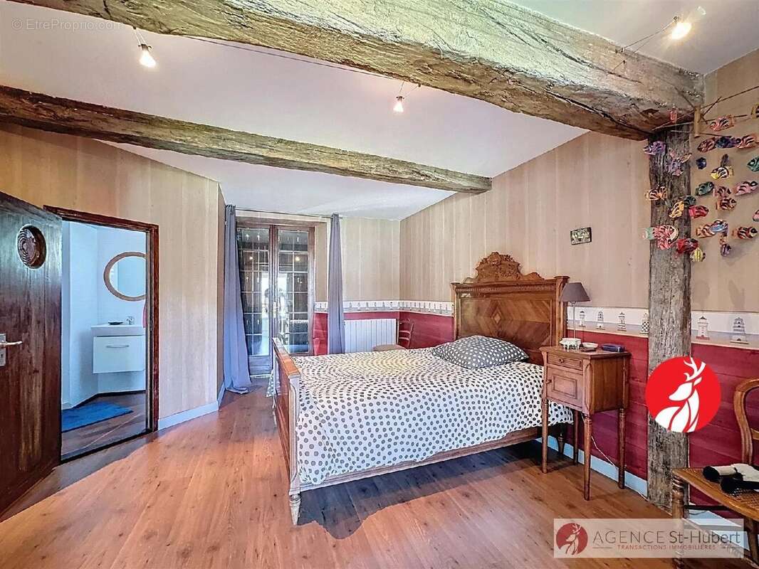 Maison à FONTAINEBLEAU