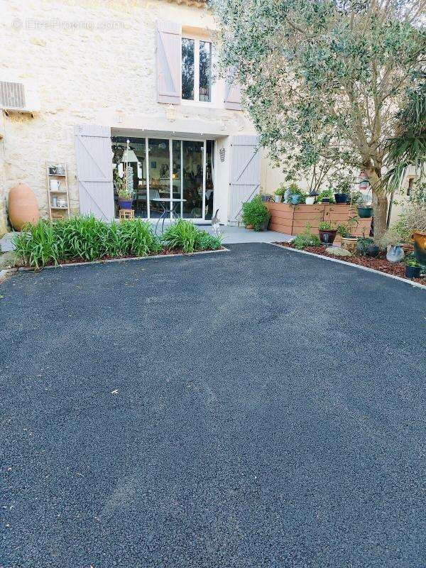 Maison à MAS-SAINTES-PUELLES