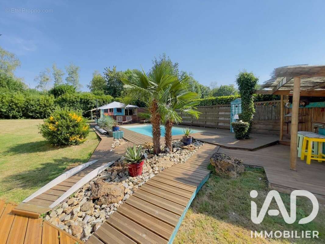 Maison 246 m² à Lesigny  - photo 2
