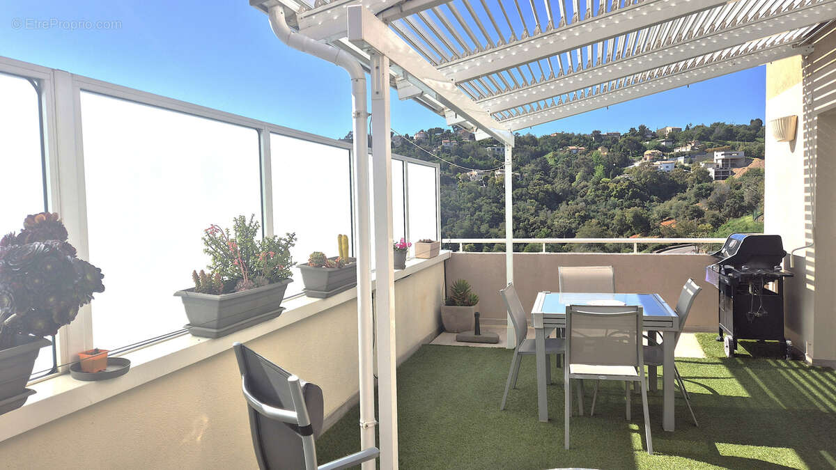 Appartement à MANDELIEU-LA-NAPOULE