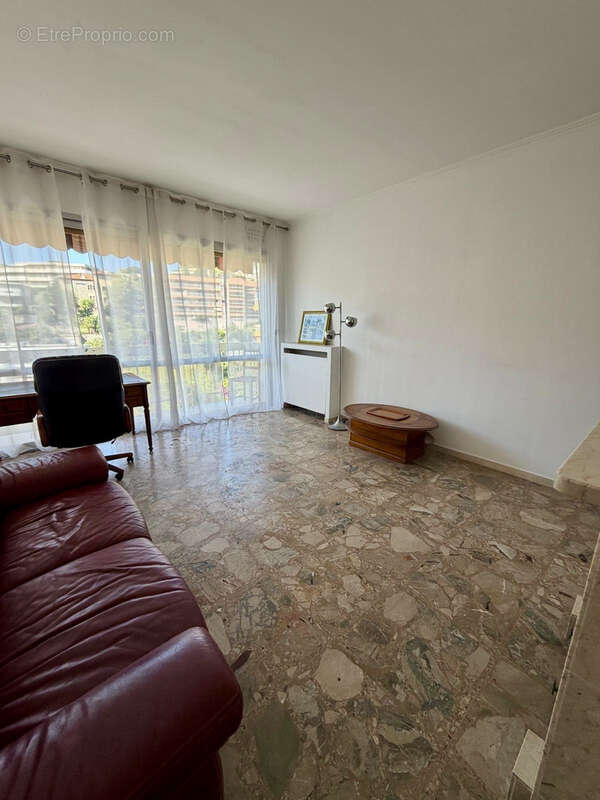 Nice Ouest   Lanterne  Grand 3 pièces de 82 m2 transformable en 4 pièces avec box de 30 m2 - photo 9