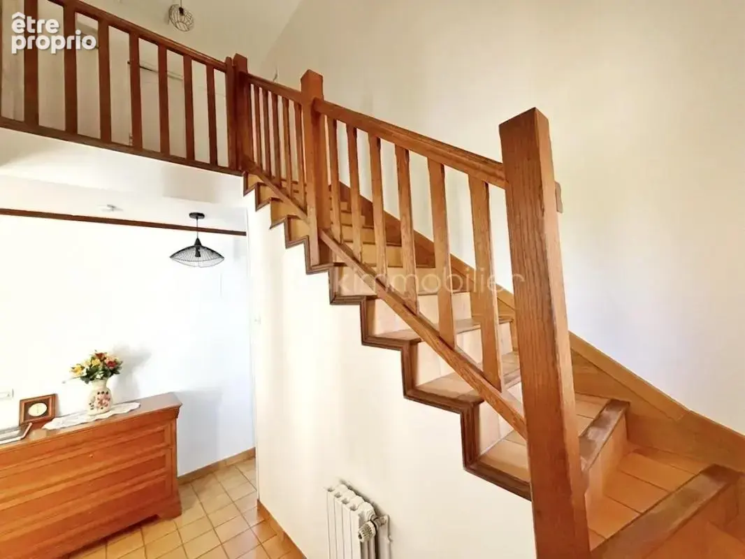 Villeneuve-le-Roi – Maison familiale avec piscine - photo 9