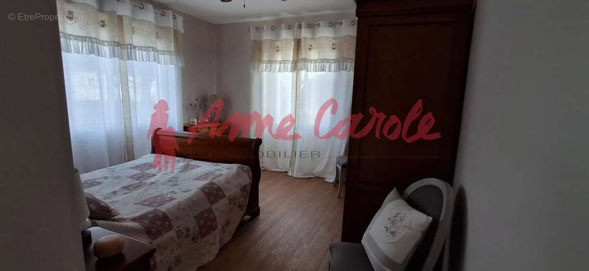 Maison à MONTMORILLON