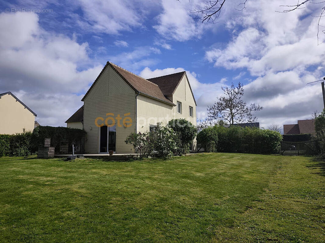 Maison à JORT