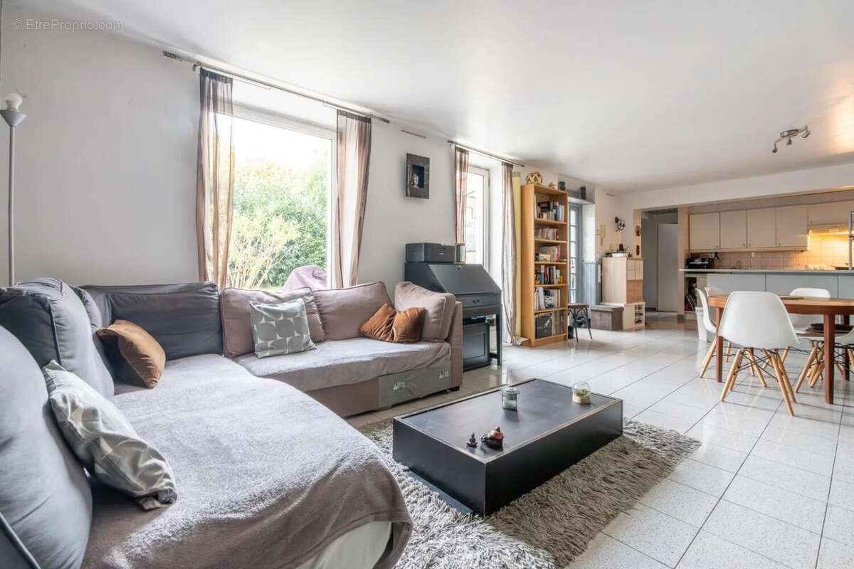 Appartement à LE PERREUX-SUR-MARNE