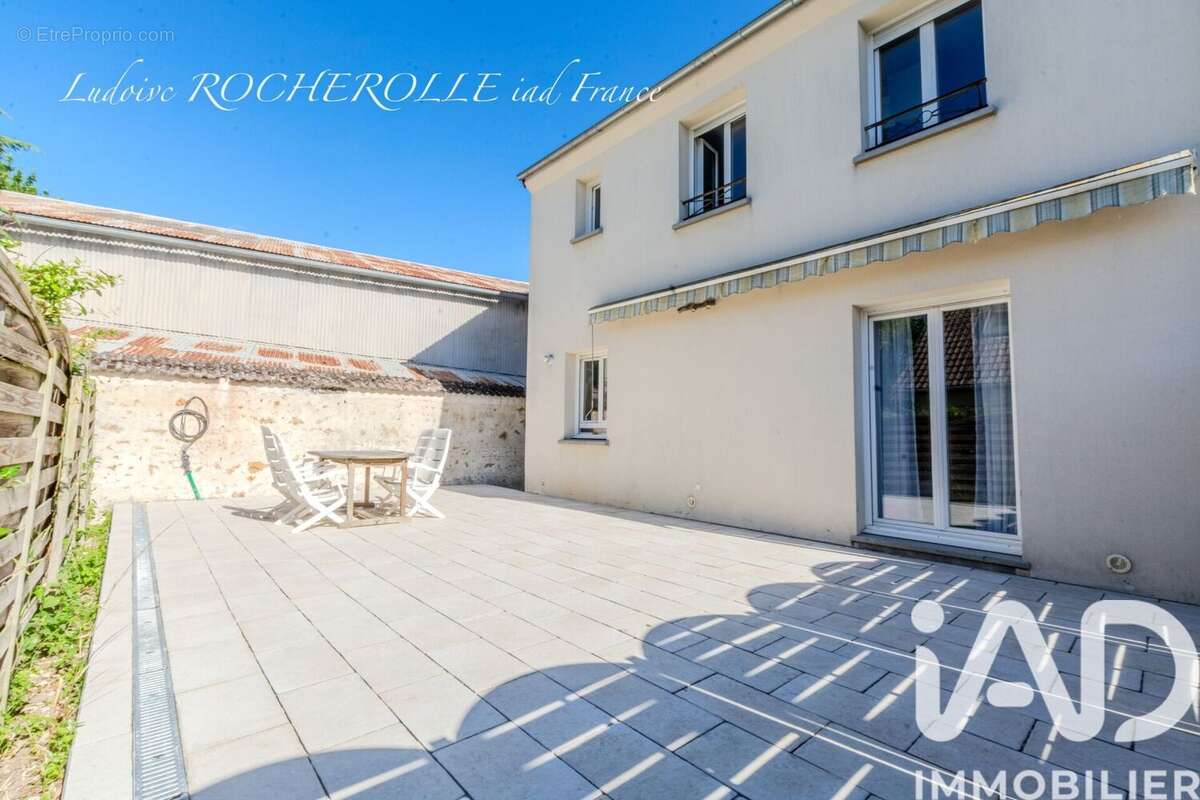 Photo 5 - Maison à VERT-LE-GRAND