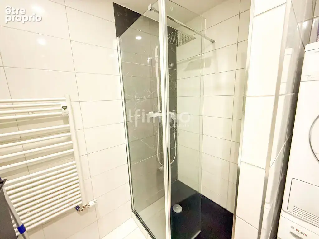 Bel Appartement T3/T4 72m² - Rénové, Isolé avec Cave - photo 6