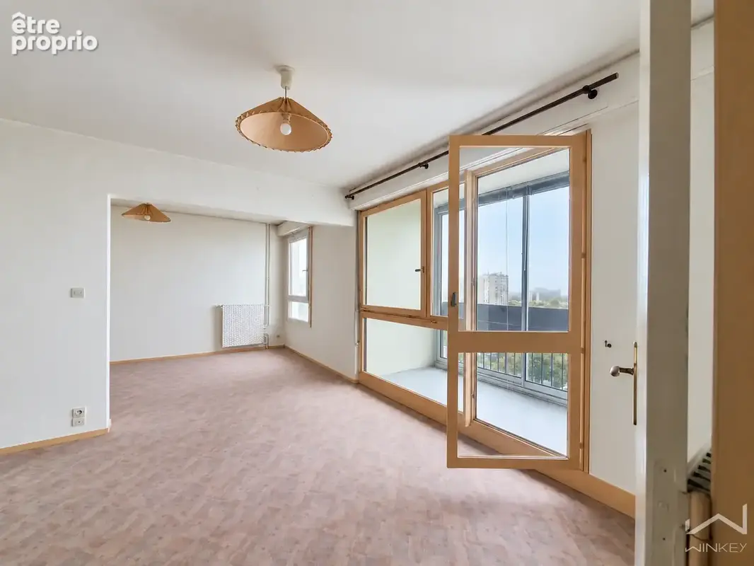 Exclusivité - Rennes Bréquigny - T4 85 m2 - 10ᵉ étage - plein Sud - vue panoramique - balcon - parking - photo 2