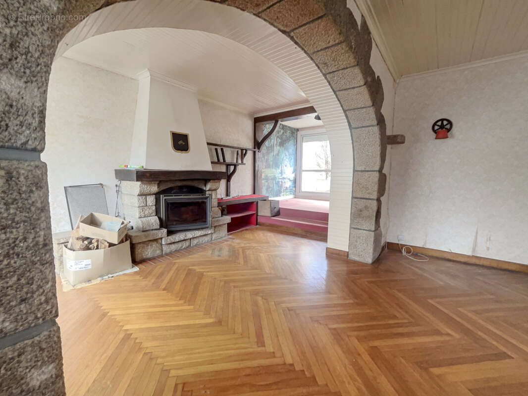 Maison à vendre cœur du bourg de noyal-pontivy ! idéal investisseur - photo 3