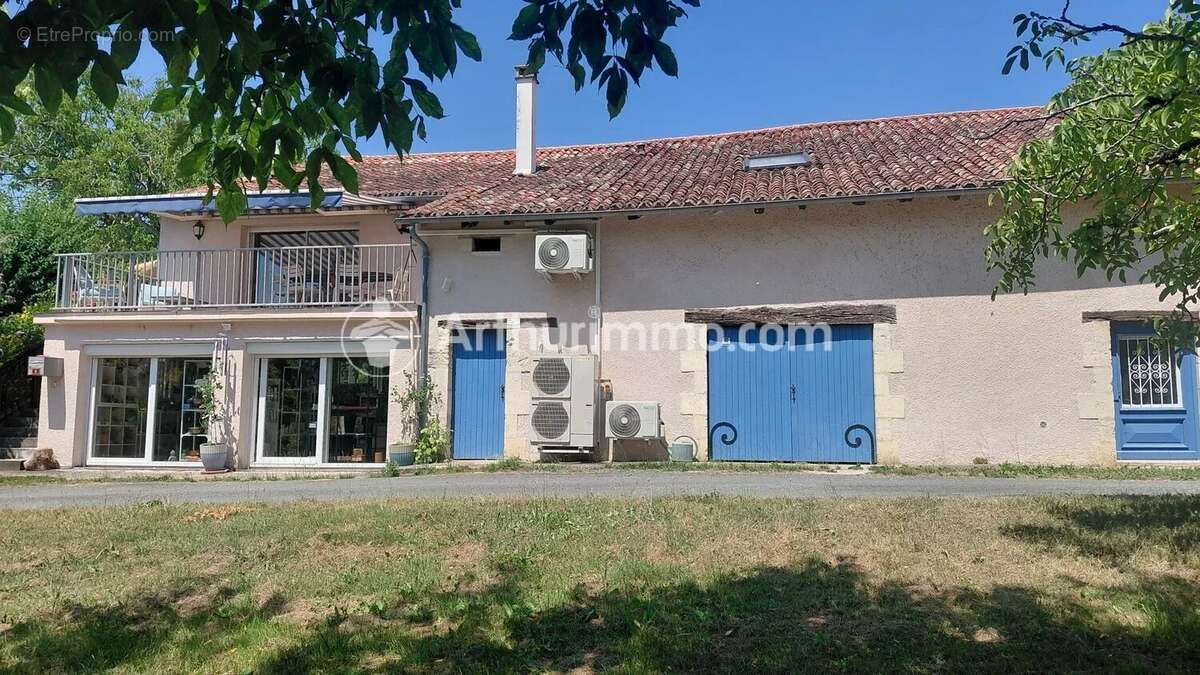 Maison de caractère - 155m² - 8 hectares - photo 5