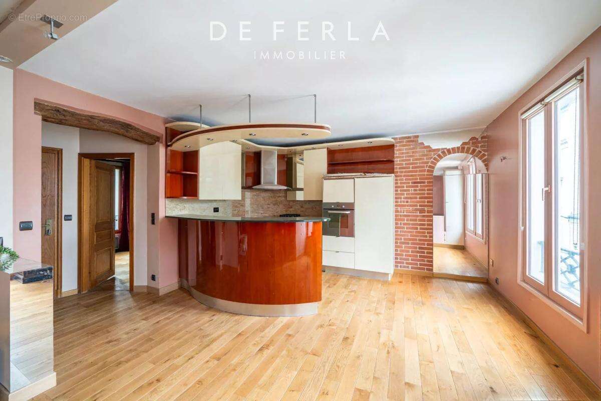 Appartement à PARIS-14E