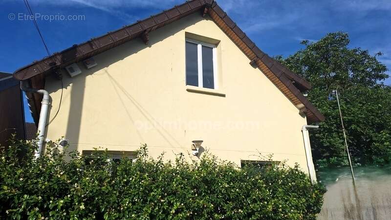 Maison à vendre 5 pièces VITRY SUR SEINE (94) - photo 2