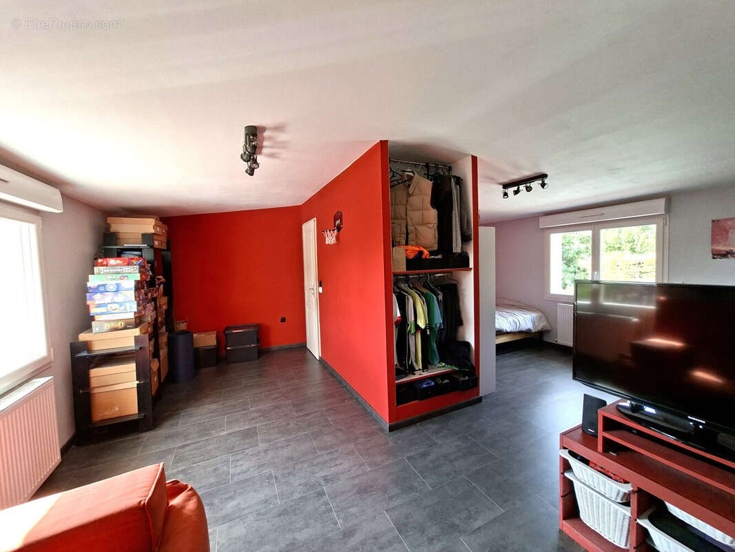 Maison 139 m² à La Boisse  - photo 5