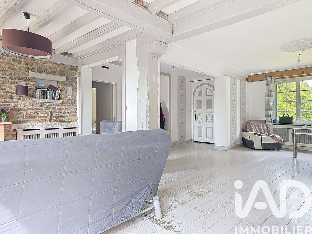 Photo 4 - Maison à LIVRE-SUR-CHANGEON