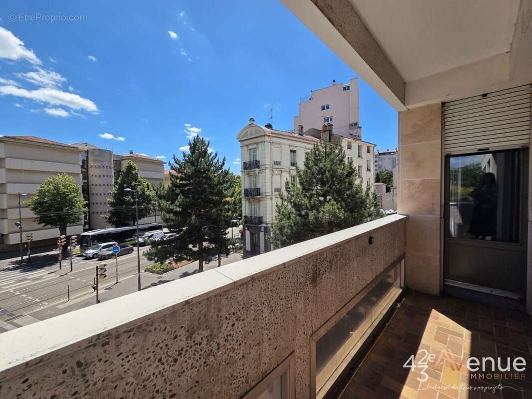 Appartement à SAINT-ETIENNE