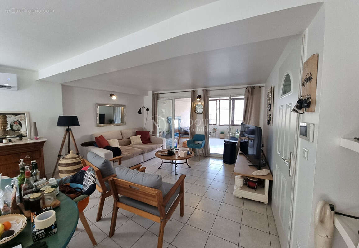 Appartement à VILLELAURE