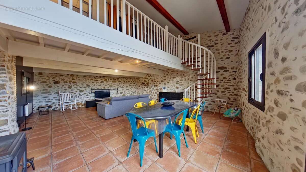Maison à MARQUIXANES