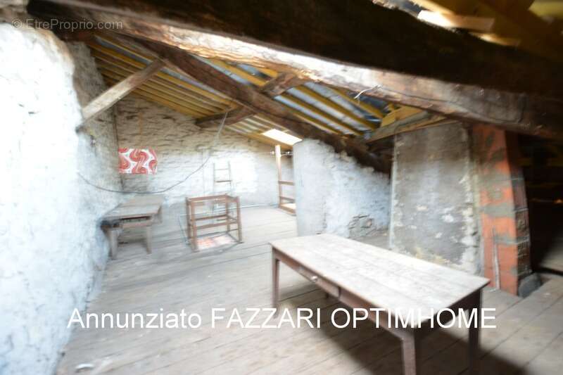 Maison à MONT-DEVANT-SASSEY