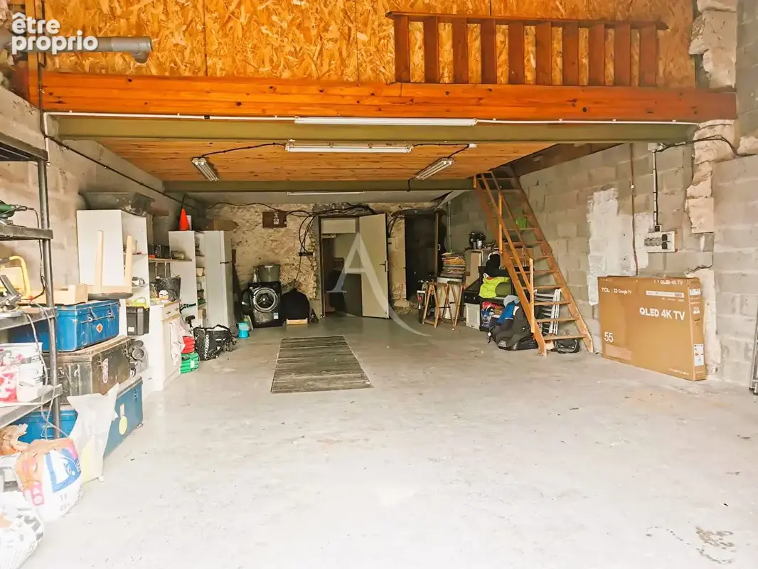 Chaniers - Maison 5 pièces - dépendance, jardin et  grand garage - photo 17