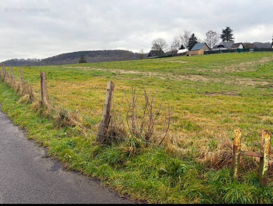 Terrain à LILLEBONNE