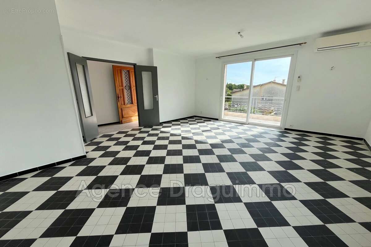 Appartement à DRAGUIGNAN