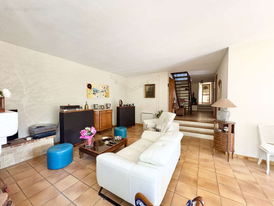 Maison à SIX-FOURS-LES-PLAGES