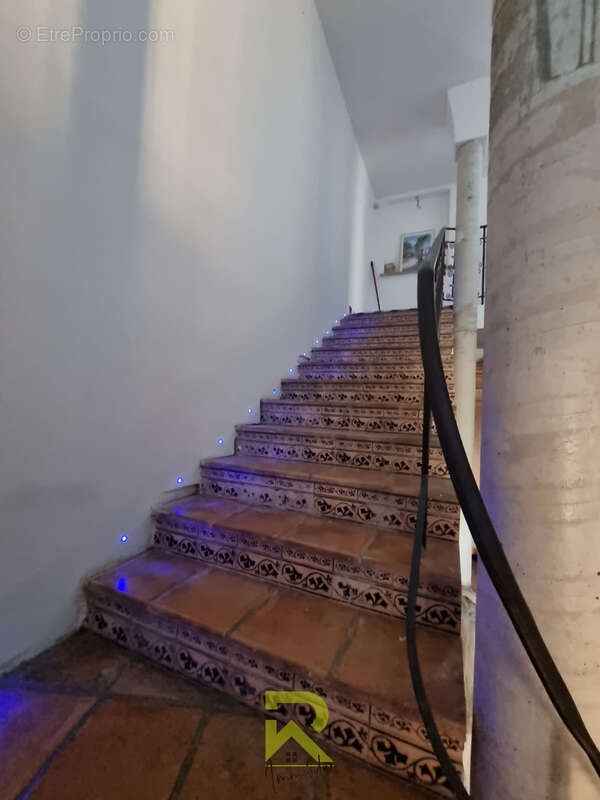 Maison à FOURQUES